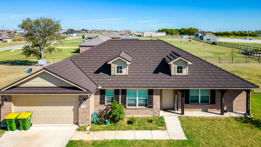 A Roofing Company Built for North Texas Weather
